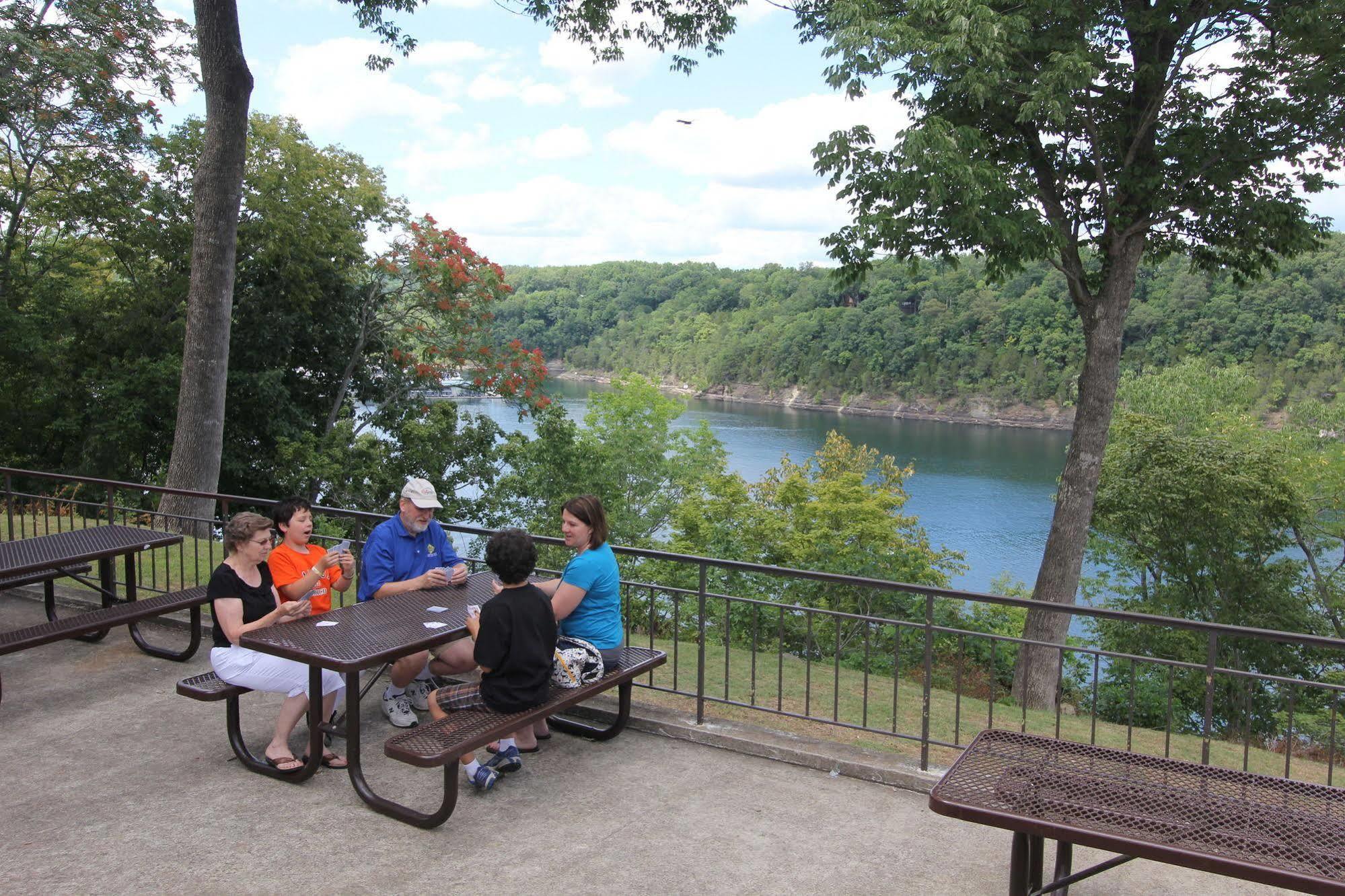 Lake Cumberland State Resort Park Jamestown Eksteriør billede